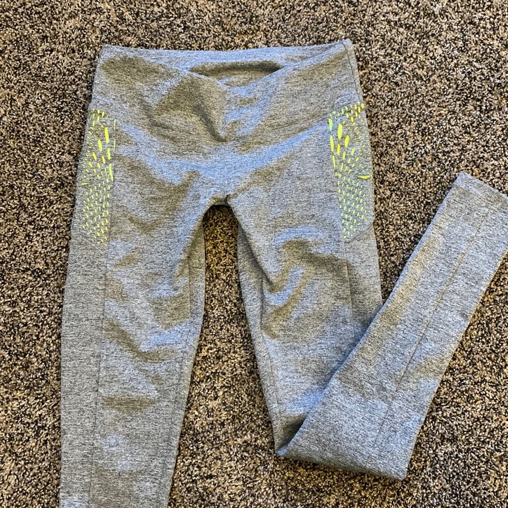 Jo Jax’s grey leggings